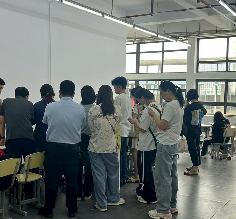 荷马画室志愿填报现场.png 荷马画室志愿填报现场.png