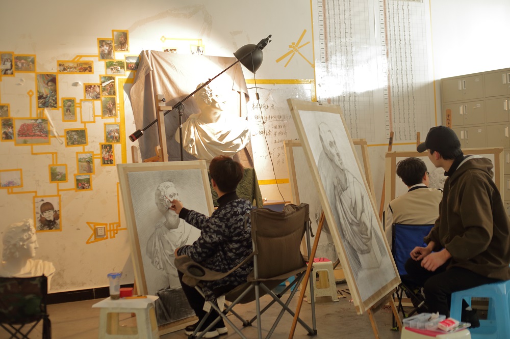 荷马画室教师内训.jpg 荷马画室教师内训.jpg